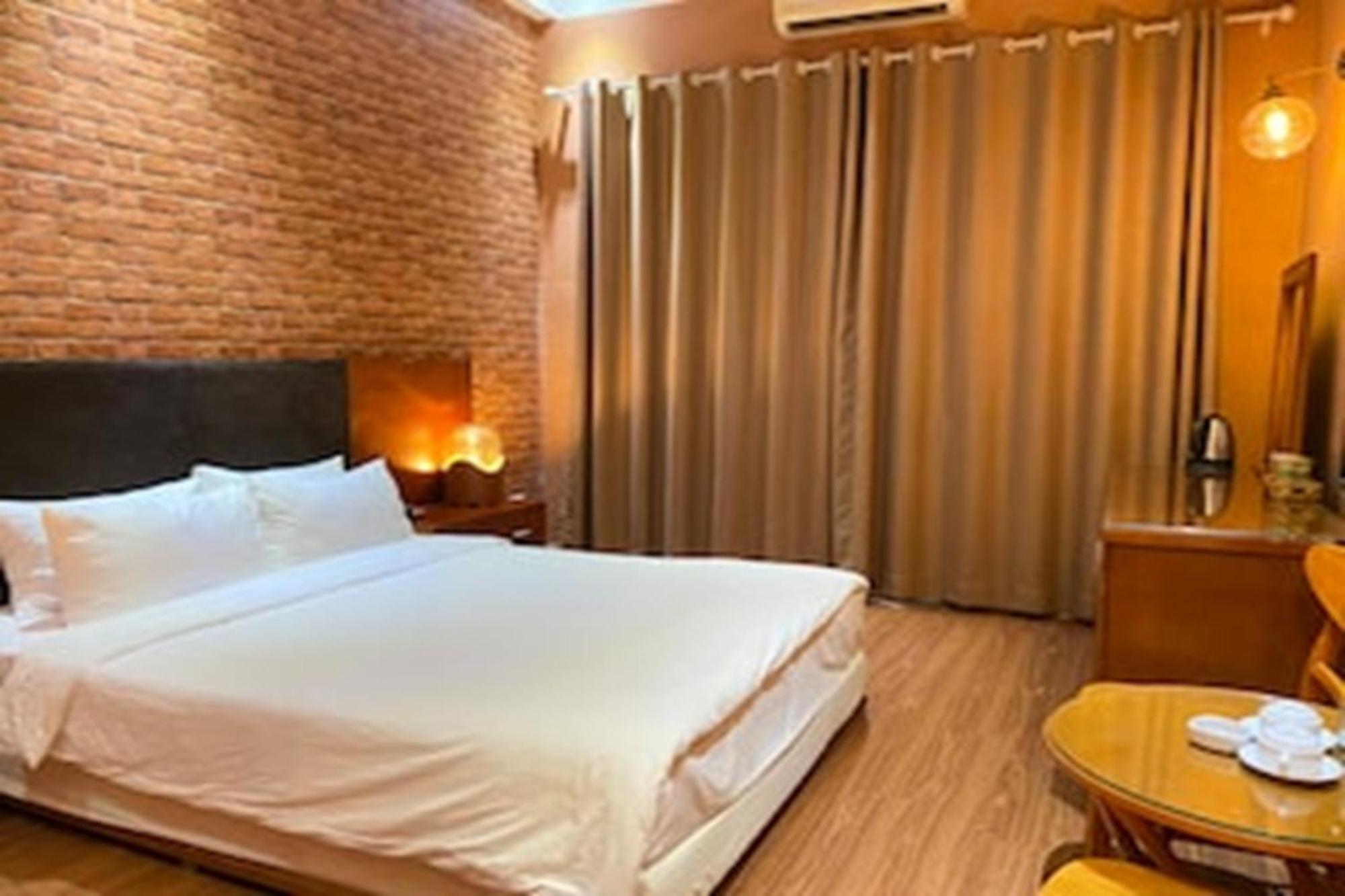 Super Oyo Capital O 1173 Le Grand Hanoi Hotel - The Ruby Exterior photo